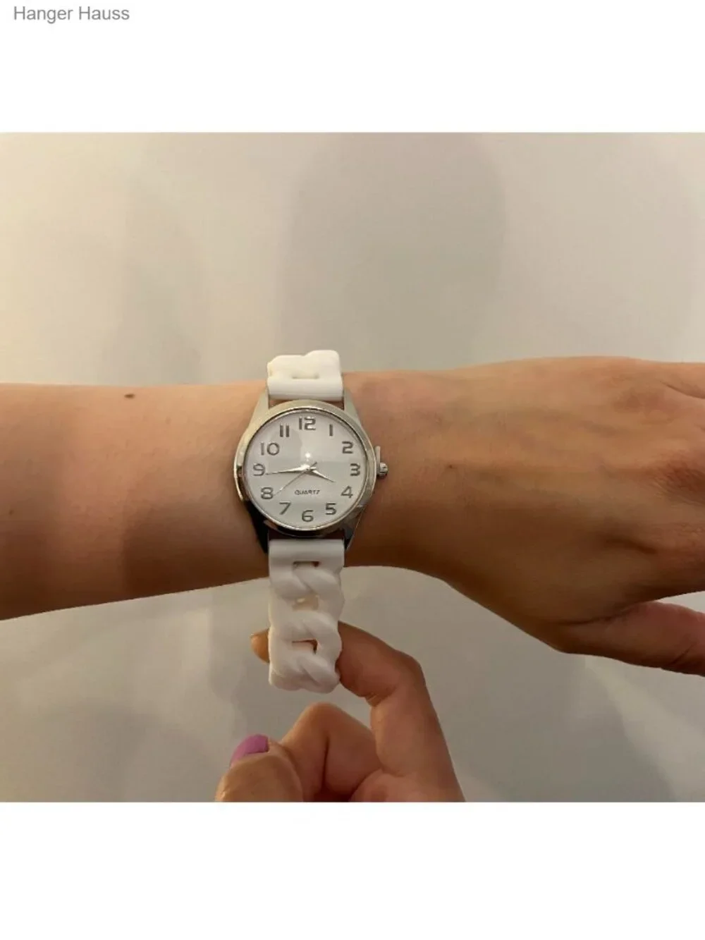 Silicone Stretch Band Analog Watch Large Numbers Quartz Easy Read Unisex